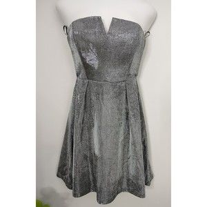 Everly Silvery Metallic Mini Strapless Mini Dress Medium